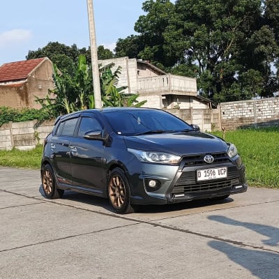 Toyota New Yaris S TRD Matic 2014 Grey - DP 8 Juta - Bandung