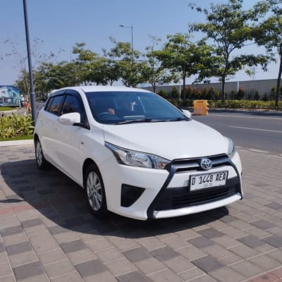 Toyota New Yaris E Manual 2016 White - DP 5 Juta - Bandung