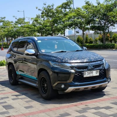 Mitsubishi Pajero Sport Dakar Matic Diesel 2016 Black - DP 20 Juta - Bandung