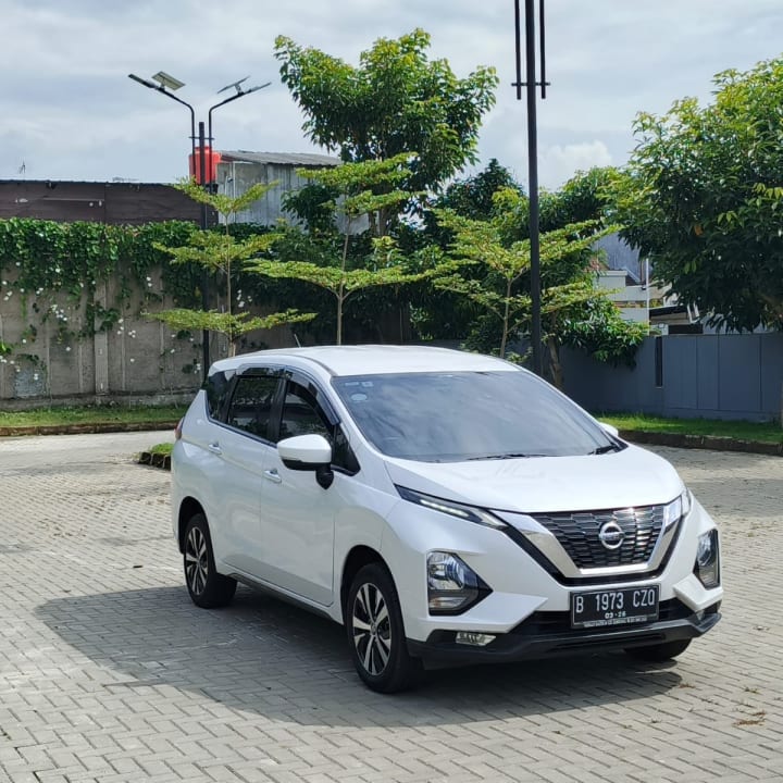 Nissan New Livina VE Matic 2019 - DP 15 Juta - Bandung