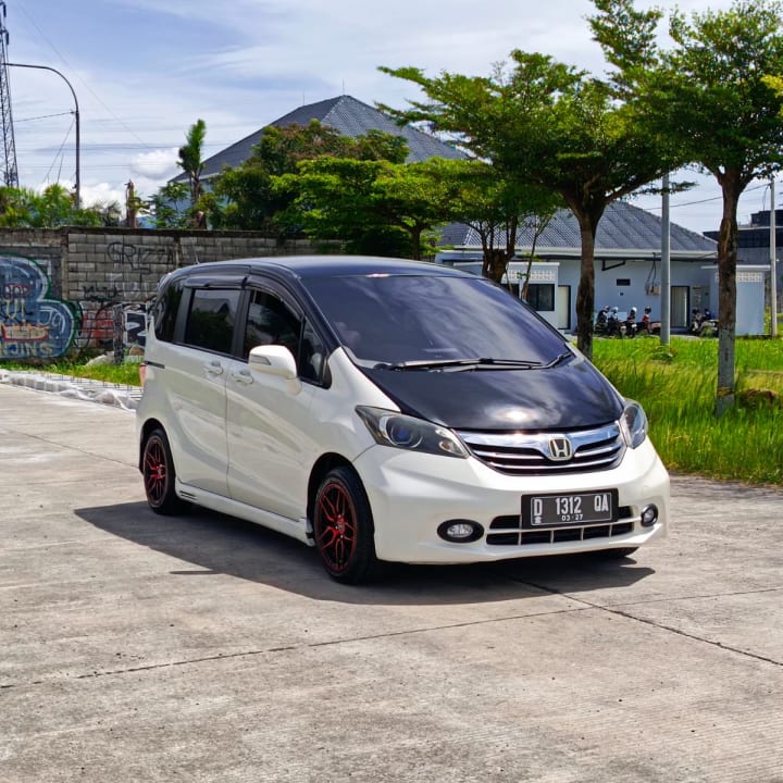 Honda Freed PSD Matic 2012 - DP 10 Juta - Bandung