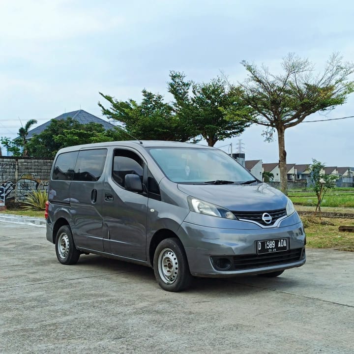 Nissan Evalia ST Manual 2014 - DP 7 Juta - Bandung