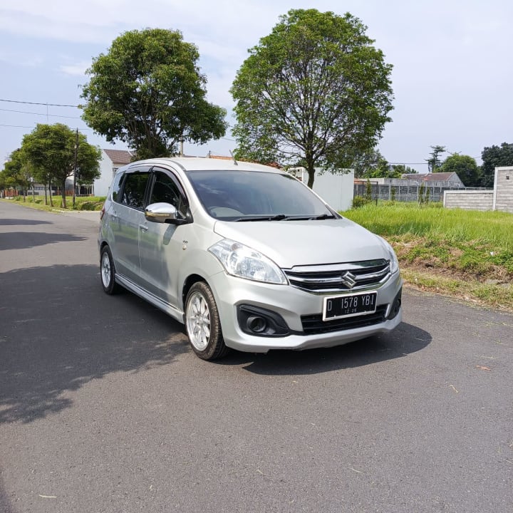 Suzuki Ertiga GL Manual 2016  - DP 7 Juta - Bandung