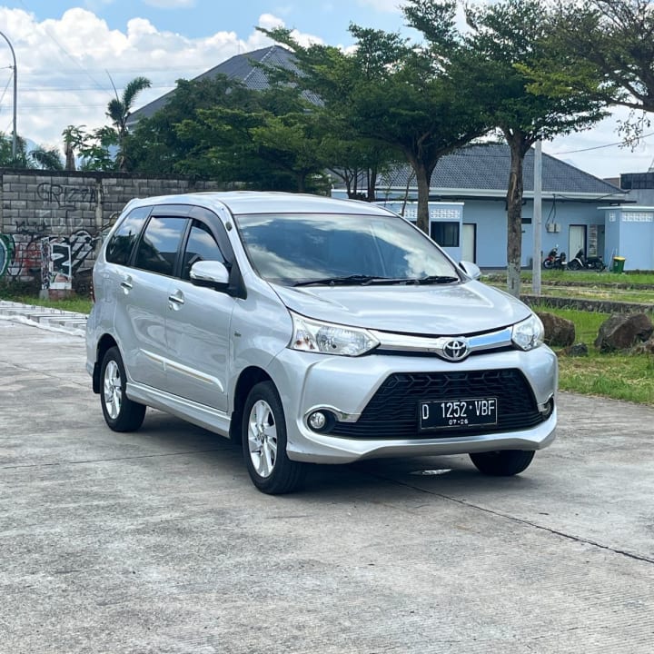 Toyota Grand Avanza Veloz Manual 2016 - DP 8 Juta - Bandung