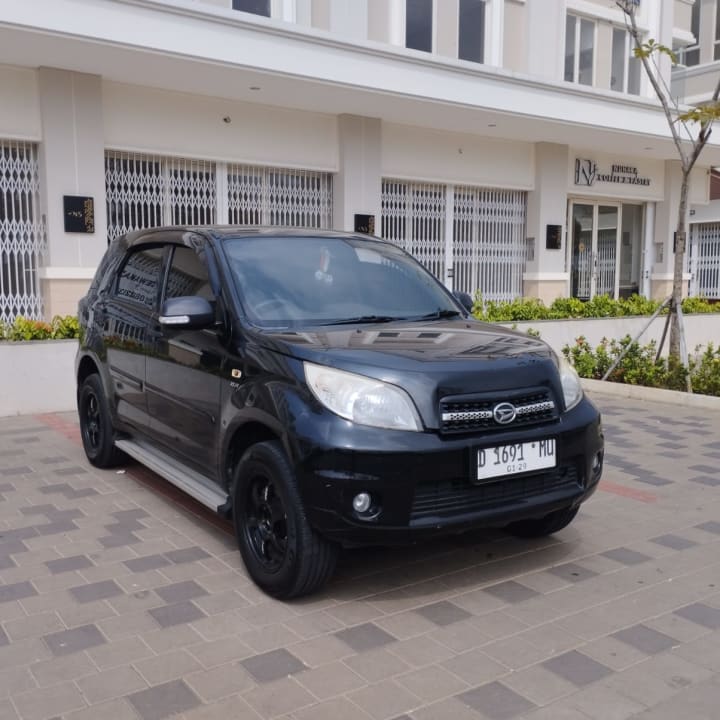 Daihatsu Terios TS Matic 2012 Black - DP 7 Juta - Bandung