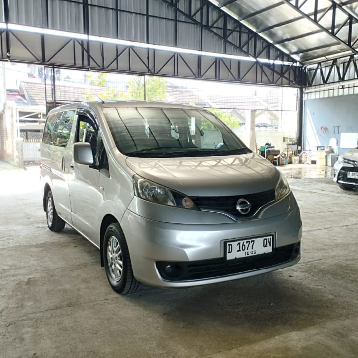 Nissan Evalia XV Manual 2012 Silver - DP 19 Juta - Bandung