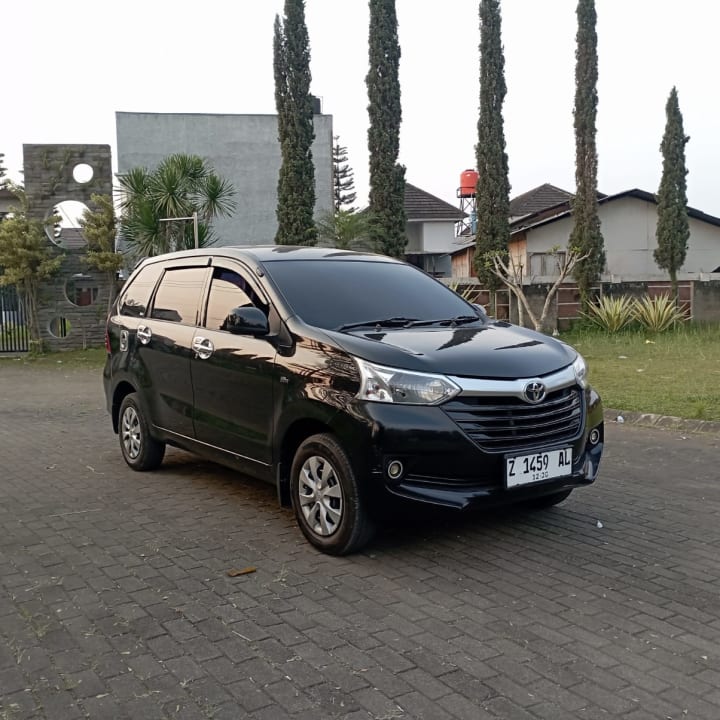 Toyota Grand Avanza E Manual 2015 Black - DP 7 Juta - Bandung