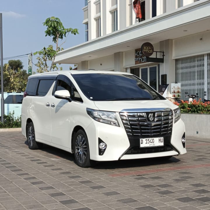 Toyota Alphard G 2.5 Matic 2015 White - DP 30 Juta - Bandung