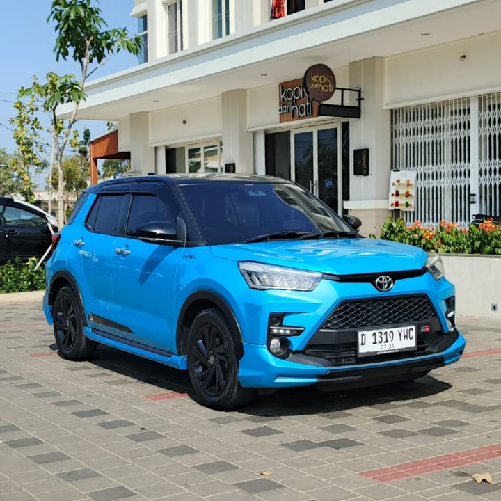 Toyota Raize GR 1.0 Turbo TSS Matic 2021 Blue - DP 10 Juta - Bandung
