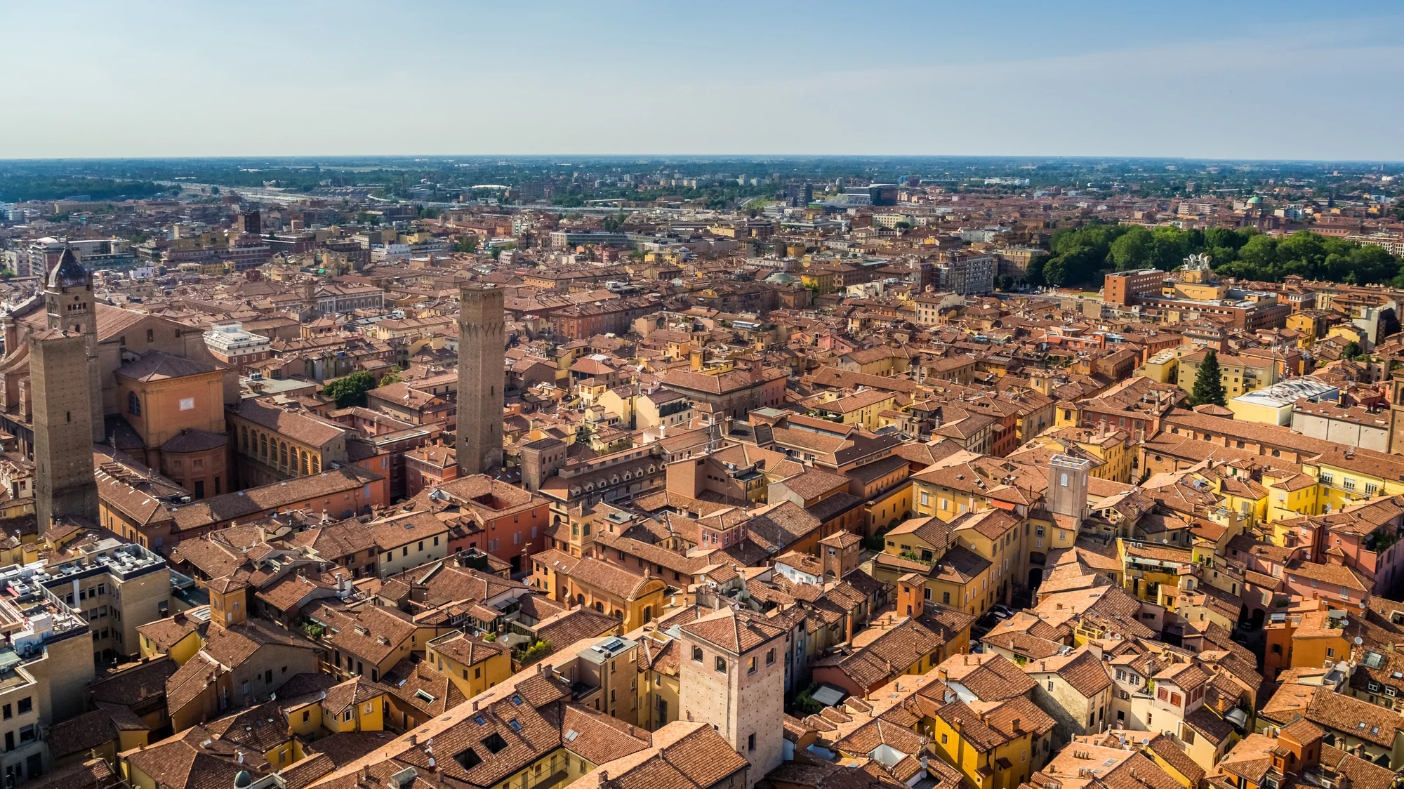 Bologna private transfer service — airport to city center