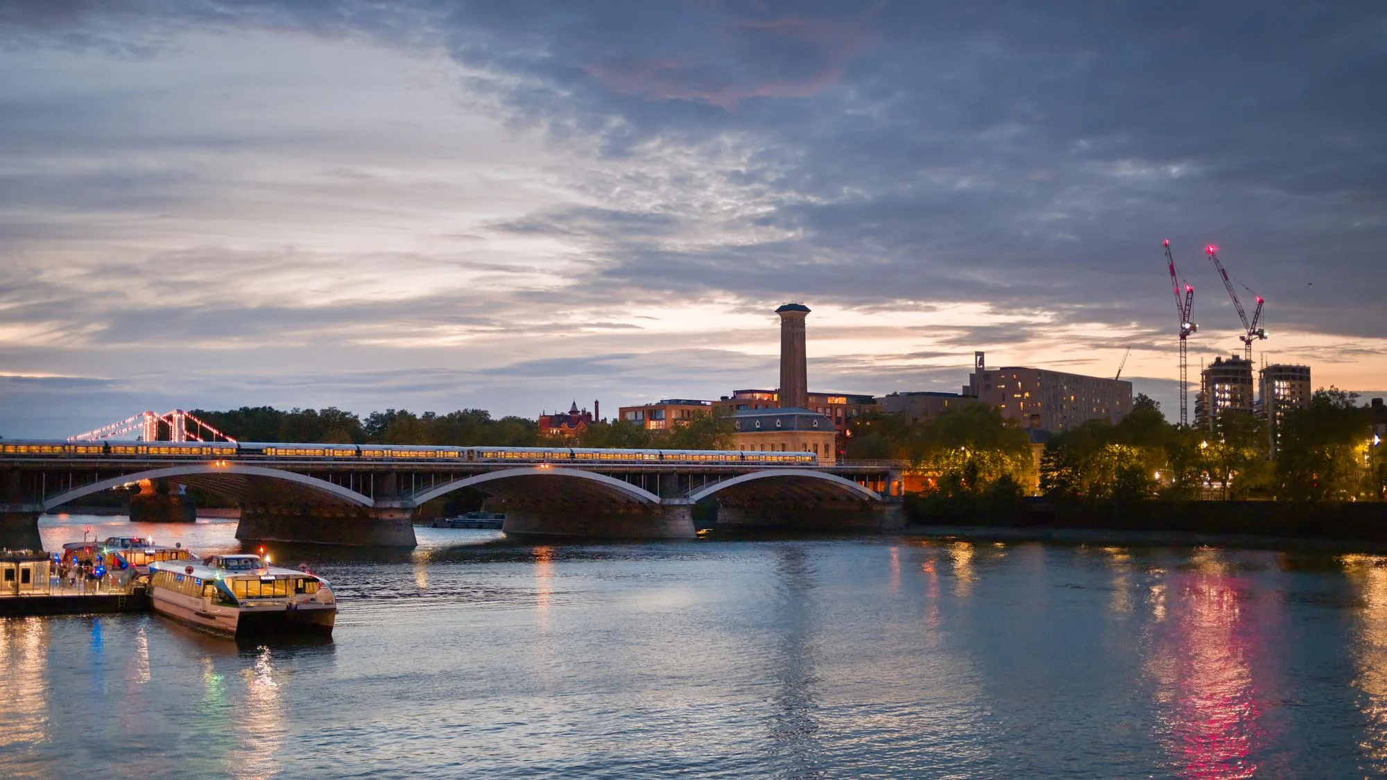 Glasgow private transfer service — airport to city center