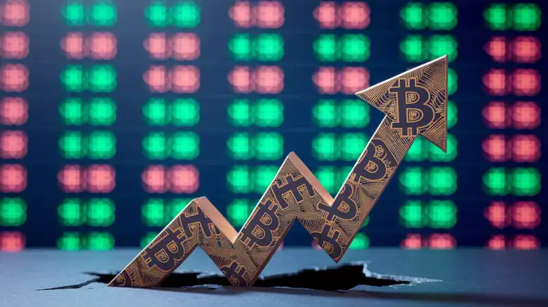 Bitcoin atrage 706 milioane de dolari pe măsură ce traderii renunță la pozițiile short într-o schimbare masivă de sentiment