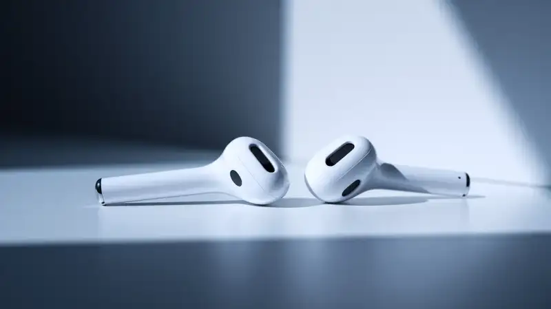 Apple ar putea integra camere în viitoarele AirPods: Ce avantaje ar oferi?