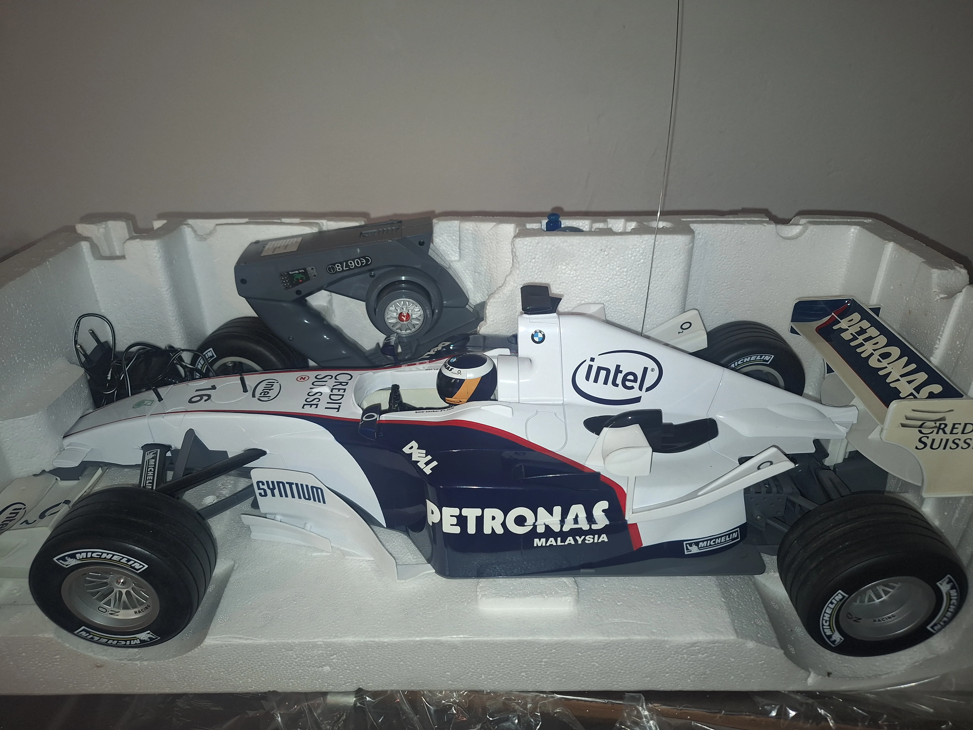 Modellino Minichamps RC F1 BMW Sauber Petronas - Scala 1:18 - Condizioni Ottime
