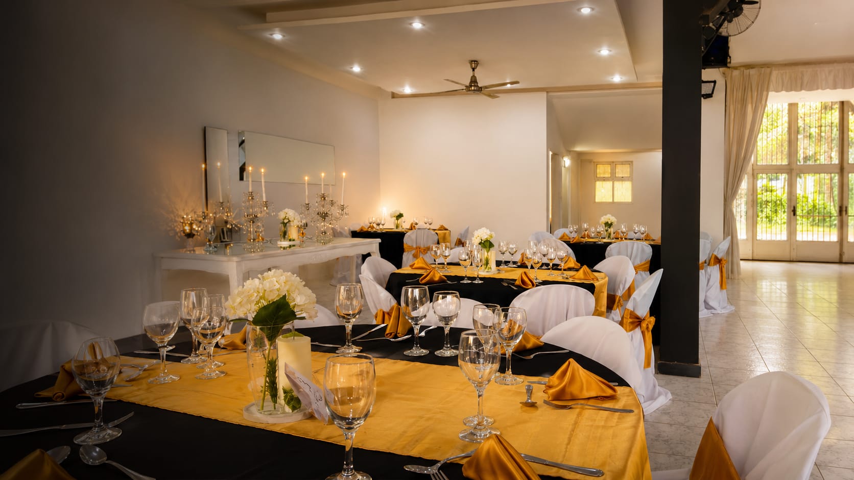 Salón M&M preparado para evento