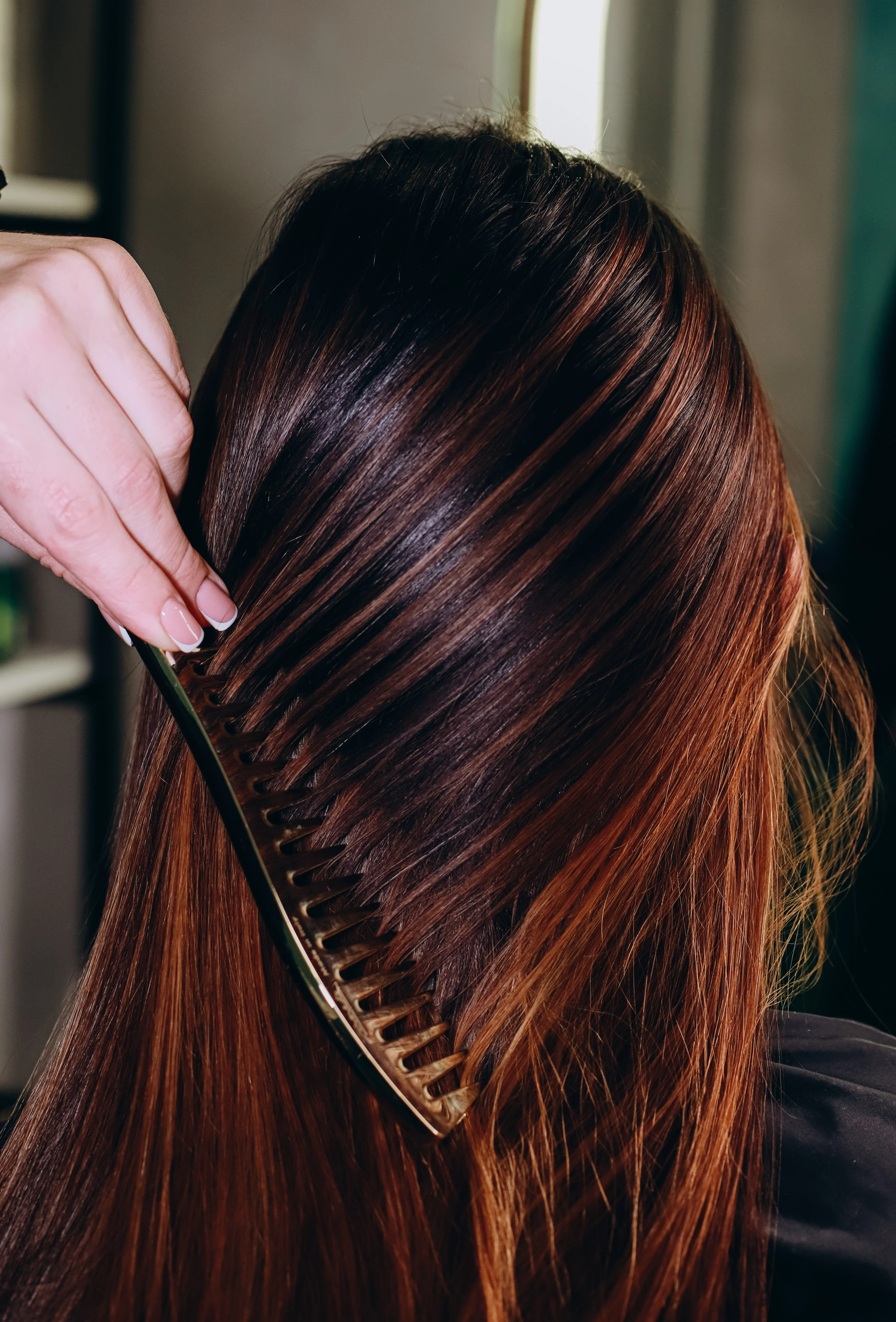 Лікування та реконструкція волосся