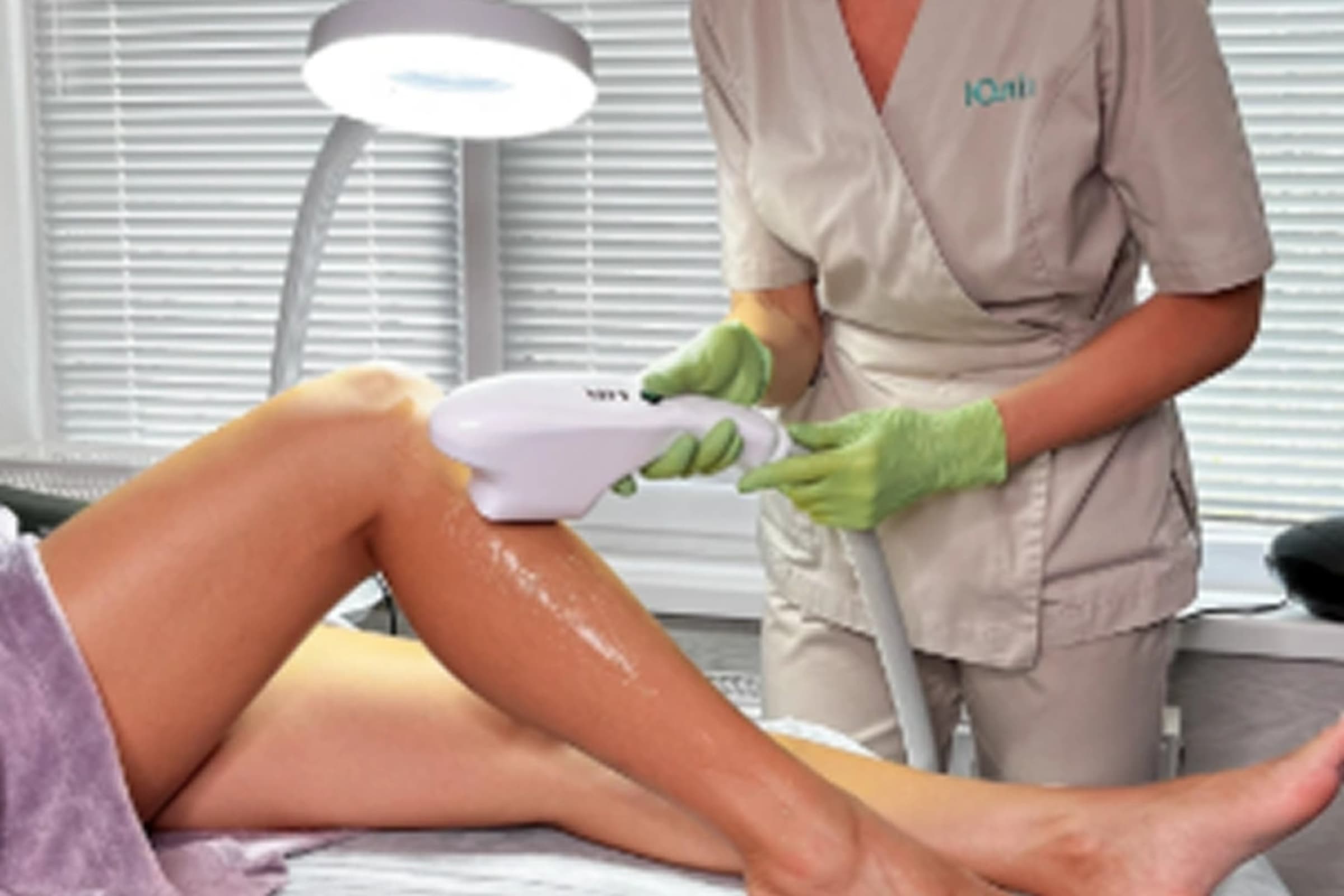 Лазерна ELOS епіляція, лікування акне, омолодження