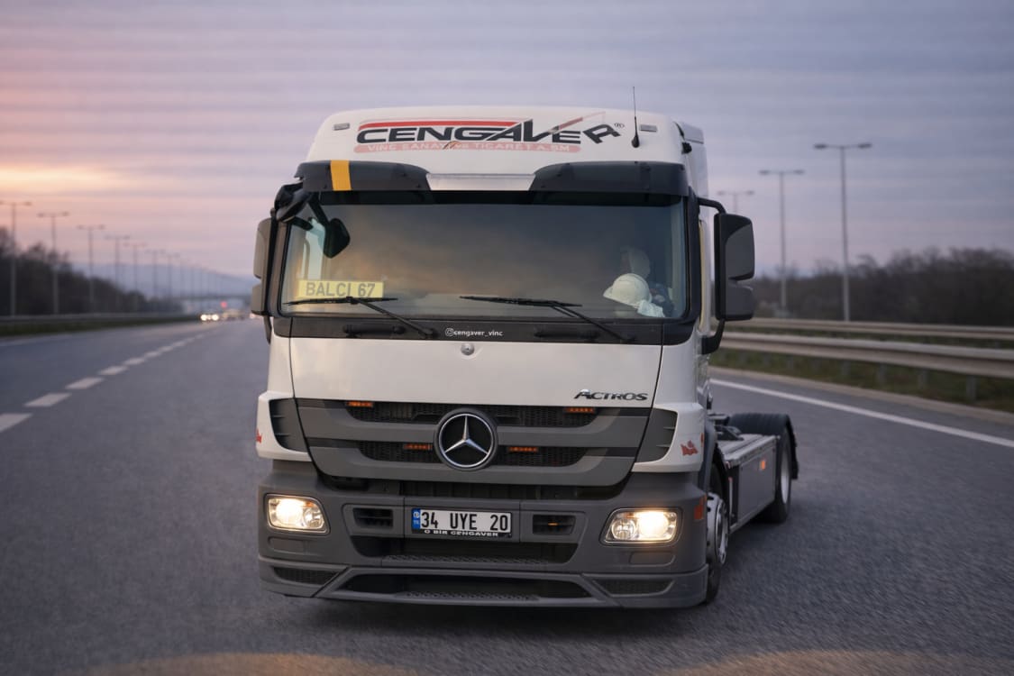 Mercedes-Benz Actros Çekici - Mercedes-Benz Actros — Ağır Nakliyat Çekici Ünitesi | Cengaver Vinç