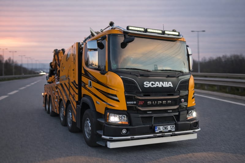 160 Ton Hi-Up Vinç 65 Metre - Hi-Up Katlanır Bomlu Vinç — 29 m ana bom / 65 m erişim | Cengaver Vinç