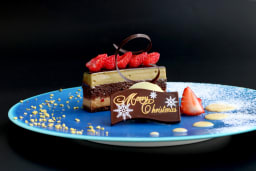 特定日: 2025年12月6日・7日・13日・14日は メッセージチョコプレート＋600円 にてご用意