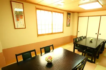 ご家族だけで過ごせるお座敷の完全個室 | 【個室確約 お宮参りプラン】旬の食材を味わうお祝い会席全11品 ～竹コース～