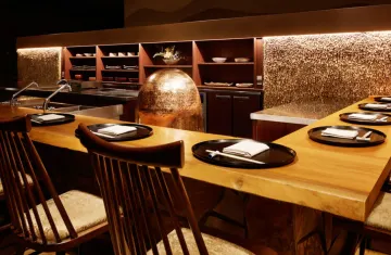 カウンター席で職人技を堪能、特別なサプライズ | 【カウンター席確約×アニバーサリープラン】滋賀の食材で彩る天麩羅ディナー全13品★乾杯スパークリング＋メッセージ付きプレート★琵琶湖ホテルで祝う特別なひととき