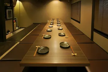 新宿・高田馬場の名店で、特別なお祝いランチを | 【8名〜16名完全個室】長寿祝い・入学＆卒業祝い・各種お祝いに最適★ミシュラン掲載の鉄板焼ランチ｜選べる3種の豪華コース｜大伊勢海老・天使海老＆A5黒毛和牛＋メッセージ付きデザート（オプション）｜東京・高田馬場・西早稲田