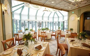 記念日にふさわしい上質な空間で記憶に残るひとときを | 【アニバーサリーランチプラン】イタリアンコース全6品＋乾杯用スパークリングワイン＋メッセージを添えたアニバーサリーケーキ★ホテルモントレ ラ・スールギンザ〜銀座の大人の隠れ家で過ごすとっておきのアニバーサリーランチ