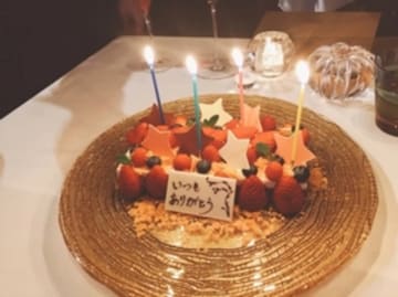 素敵な日を盛り上げるシャンパーニュ＆アニバーサリーケーキ | 【個室確約×アニバーサリー/顔合わせプラン】旬の豪華食材を堪能！フレンチフルコースディナー全10品＋乾杯シャンパーニュ＋記念日ケーキ★覚王山の非日常空間★