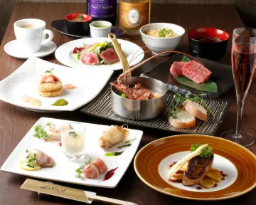 厳選された高級食材で彩る豪華ディナーコース | 【最大10名×お祝いプラン】最高級黒毛和牛やフォアグラ、伊勢海老を堪能する『プレミアム』会席ディナー＆メッセージ付きプレートのご用意可★池袋の隠れ家で特別な時間を