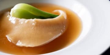 ヘルシーで贅沢な広東料理全8品コース | 【アニバーサリープラン】本格中華料理コース＋乾杯ドリンク＋花束★浦安ブライトンホテル内★ヘルシーな中華料理でアニバーサリーをお祝い！