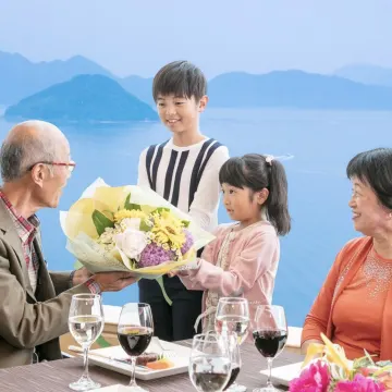 絶景プライベート空間×ホテルならではの心地よいおもてなし | Anny限定【6〜30名様 / 絶景大パノラマ・個室確約★ご長寿お祝いプラン】ちゃんちゃんこ貸し出し可能〜旬の味覚を堪能★広東料理コース全7品＋乾杯スパークリングワイン〜グランドプリンスホテル広島21階