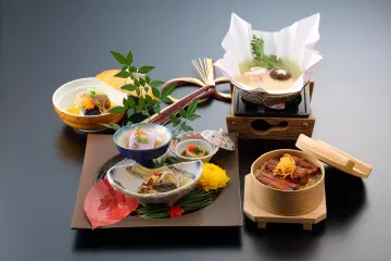 四季折々の味わいを楽しむ「季節会席 舞～MAI～」 | 【プロポーズプラン】舞～MAI～コース★成田の風情ある空間で記憶に残る愛の告白を★ホテルマイステイズプレミア成田内和食レストラン★