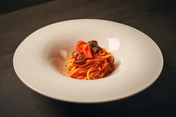 軽やかで贅沢なランチコースで特別な時間を  | 【10名まで個室確約×赤坂の隠れ家で温かく祝福】A5和牛やポタージュ、パスタを堪能！気軽に楽しむお祝い/顔合わせランチプラン