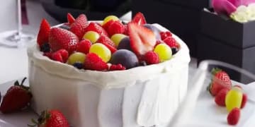 アニバーサリーにふさわしい「PLAISIR」Wメインのラグジュアリーディナーコース | Anny限定【個室確約アニバーサリーディナー / PLAISIR】96年の歴史と革新が交錯するフレンチ！Wメインのラグジュアリーコース+乾杯スパークリング＋ホールケーキ付き★肥後橋駅直結