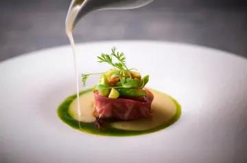 五感を満たす、唯一無二の美食体験 | 【個室確約×アニバーサリーディナー×TOKYO NODE最上階の天空の夜景】ミシュランシェフが描く日本×フレンチの饗宴を堪能するフレンチフルコース★乾杯シャンパン×メッセージ付きプレート★虎ノ門ヒルズ直結・心に刻む至福のひととき