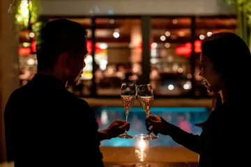 リゾート気分に浸れる、非日常のダイニング空間 | 1月9日〜【アニバーサリーディナープラン】豪華イタリアンフルコース+乾杯スパークリング+メッセージ付きケーキ★博多の洗練されたリゾートホテルのイタリアンレストランで大切な一日をお祝い