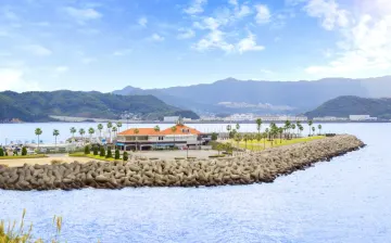 海の見える空間で、心ほどけるご両家の時間を | 【4名～8名様ご案内★結納・顔合わせプラン】専属プランナーのサポート×イタリアンランチコース3種×乾杯ドリンク付き★長崎の見渡す限りの水平線が広がる、 非日常で開放的なロケーション