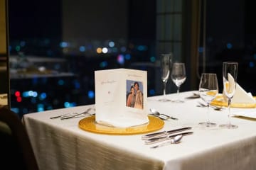 【有料オプション】お祝いアイテムでサプライズ演出 | 【個室確約×接待・会食プラン】心～Shin～コース / お造り盛り合せ3種、握り5貫・巻物1巻などの人気メニューが揃う全5品コース★心斎橋の隠れ家で味わう豪華ディナー