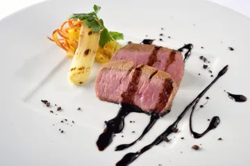 ミラノの天才シェフ直伝！本場の味を存分に堪能する贅沢イタリアン | 【最大12名・個室確約×接待・会食】ミラノの名シェフが贈る本格イタリアン全5品＋乾杯スパークリング＋ボトルワイン★東京駅丸の内すぐ・高層階から夜景を望む上質空間で商談・おもてなしに最適