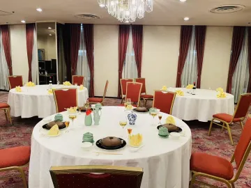 ご家族でゆっくりとお祝いが出来る半個室 | 【半個室確約×七五三プラン】北京ダックを含む全7品〜慶祝コース〜＋乾杯ドリンク★大切なお祝いはホテルマロウド筑波で★