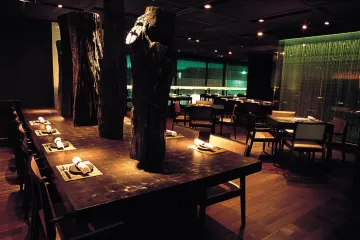 大切なご宴席に選びたい憧れの帝国ホテル★炭と杉を設えた寛ぎ空間×伝統のおもてなし | 【4〜14名様 / 炭と杉を設えた洗練空間×個室確約★ご結納・ご両家お顔合わせランチプラン】1830年創業・老舗料亭伝統のおもてなし★季節の厳選食材が織りなす新感覚の和食コース＋乾杯用スパークリングワイン〜帝国ホテル 東京 / 日比谷駅徒歩3分