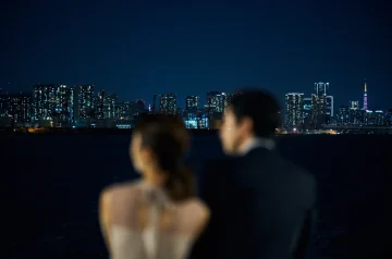 ハート型航路を描く、2時間30分の愛のクルーズへ | 【夜景×東京湾クルーズ / プライベート個室でプロポーズディナー】ハート形の航路に想いを込めて★豪華フレンチフルコース＋乾杯シャンパン＆フリードリンク＆ケーキ★真紅のバラ＆記念撮影も！プランナーがサポート★映画のような感動の瞬間を叶える