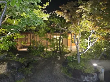 和食の名店で過ごす特別なひととき | 【個室確約 アニバーサリープラン】湯葉と豆腐の季節感じるお祝い懐石～福寿～★上質なプライベート空間で優雅なお祝いを★高槻で心に残るアニバーサリーを