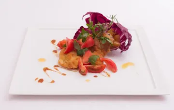 Wメインを味わう、門出を祝う贅沢ディナー | 【最大6名◆個室確約 結納・お顔合わせプラン】鎌倉駅から徒歩3分★Wメインの贅沢ディナーコース＋乾杯スパークリングワイン＋メッセージ付きプレート★ご両家の佳き日を彩る特別なひととき★