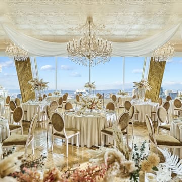 専任プランナーがサポートする安心の顔合わせプラン | 【顔合わせプラン】フレンチフルコース＋メッセージプレート★専任プランナーの事前打ち合わせ付き！★大阪の夜景を眺められる高層階レストランでご両家の親睦を深めるひととき★