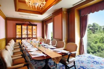 大切な日をご家族だけでお過ごしいただける個室へご案内 | 【個室確約★お食い初めプラン】★お食い初め膳＋全5品イタリアンコース★ホテル椿山荘東京でお子様の成長をお祝い！