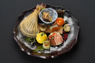 特選全9品懐石コースで、接待の成功を | 【個室確約　接待・会食プラン】表参道で食すプレミアム懐石全9品＋乾杯ドリンク＋メッセージプレート★ビジネス会食に最適な極上空間で最上のおもてなし★