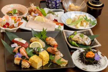 味にも見た目にもこだわった創作鮨 | 【Anny限定プラン】アニバーサリーのお祝いに ～極～ 厳選素材絶品握り17貫＋椀物 ★メッセージプレート★新栄町で楽しむ江戸前寿司★