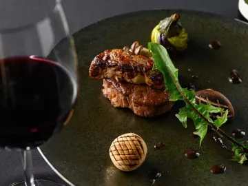 贅沢食材を存分に味わう極上イタリアンコース | 【最大6名様 / 銀座の大人の隠れ家×お祝いランチプラン】オマール海老&牛フィレ肉を堪能★Wメイン贅沢イタリアンコース＋乾杯用ドリンク★記憶に残る美食のひととき〜ホテルモントレ ラ・スールギンザ★銀座一丁目駅徒歩2分